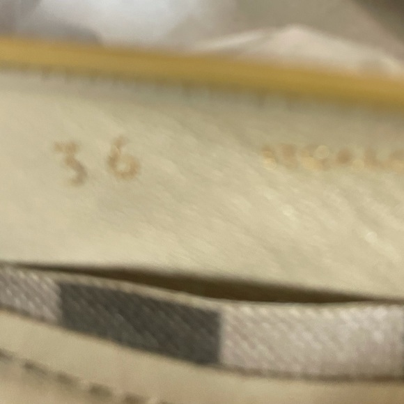 Burberry Nova Flats - Picture 8 of 9